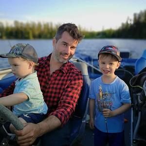 Meet your Posher, Jonathan